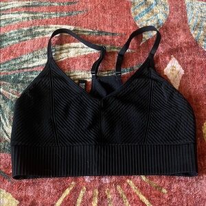 PINK Victoria's Secret Black Textured Sports Bra